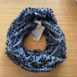NWT sequined infinity scarf gunmetal gray / silver